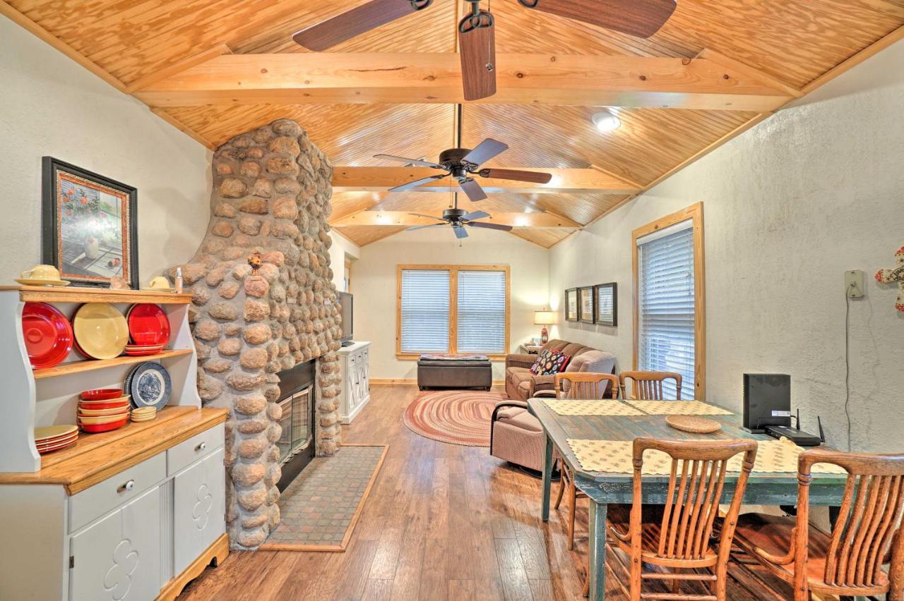 Charming Hilltop Cottage In Medicine Park! 外观 照片