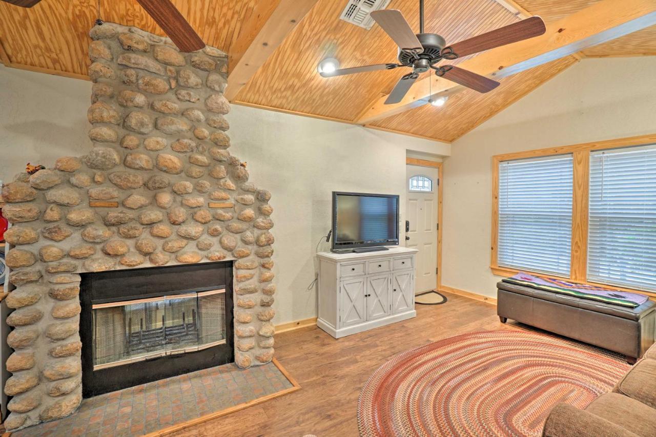 Charming Hilltop Cottage In Medicine Park! 外观 照片